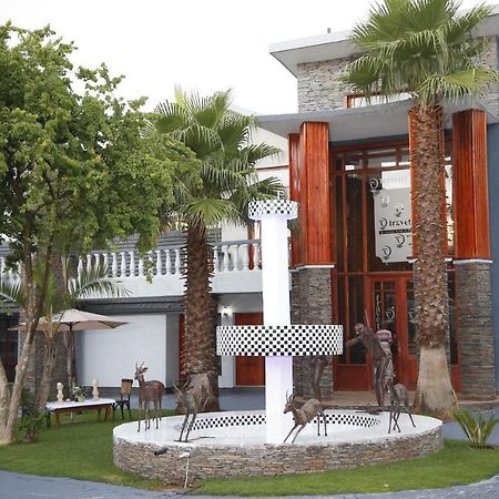 Travetel Or Tambo Airport Otel Kempton Park Dış mekan fotoğraf